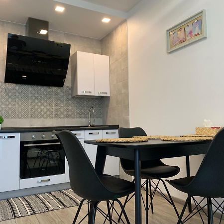 West Street Lux Apartments Kiev Ngoại thất bức ảnh